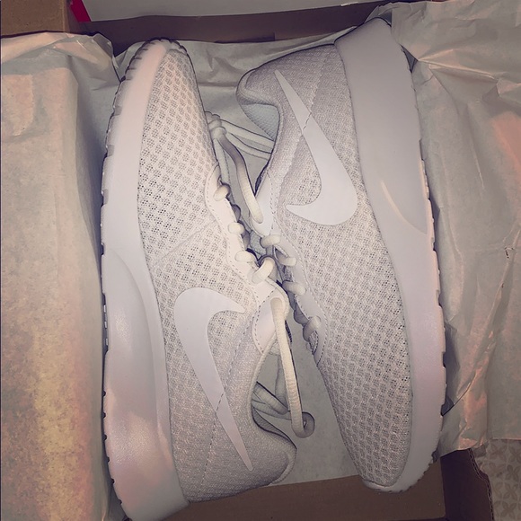 Nike Shoes - Women’s white nike shoes